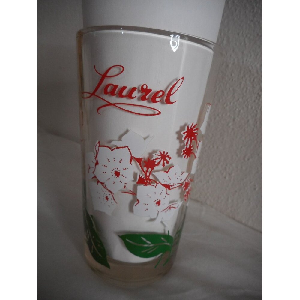 MCM Peanut Butter Drinking Glass Boscul Tumbler Laurel White/red Flowers Estate